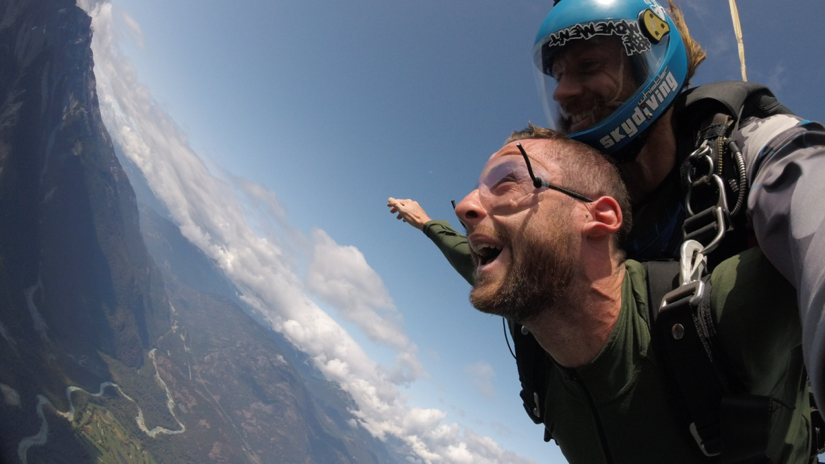 Kevin Carr Skydiving