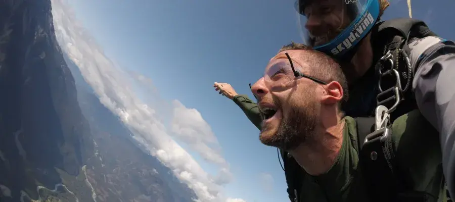Kevin Carr Skydiving